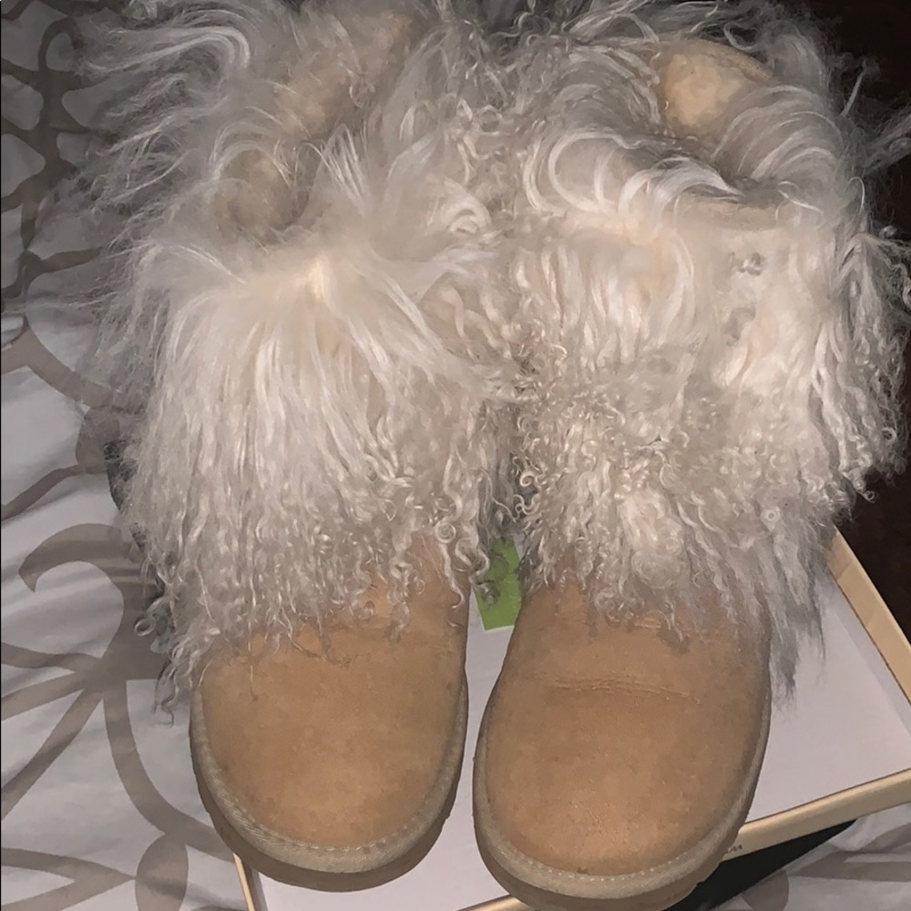 Uggs not sold anywhere anymore